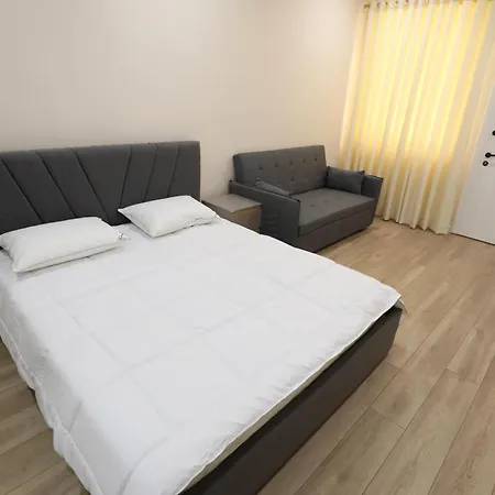 Hoy 4 ポグラデツ